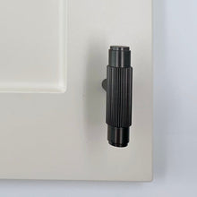 Load image into Gallery viewer, Grafton T-Bar